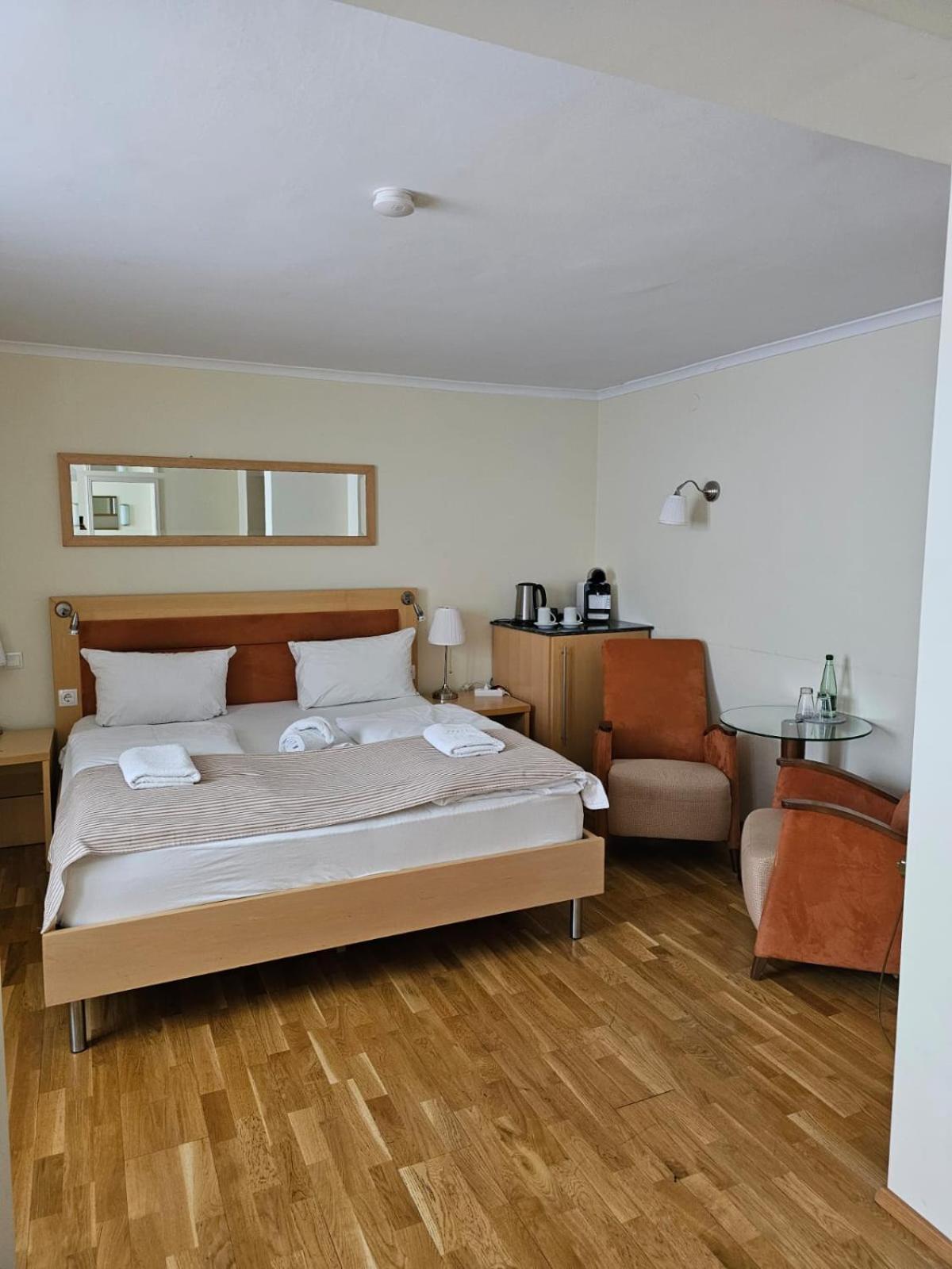 Hotel Goldene Rose Weißenburg in Bayern Exteriör bild